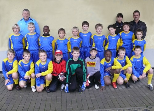 E-Junioren mit neuen Trikots