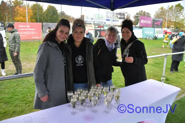 2025-10-25 - Eröffnung neuer Kunstrasen